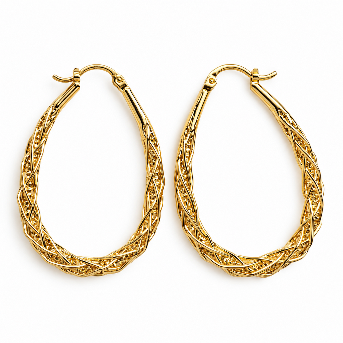 Shanni Hoops